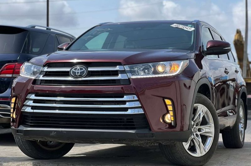 Thumbnail 2 of 2019 Toyota Highlander